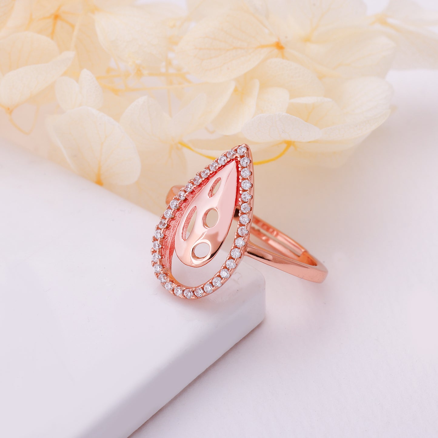 Rose Gold Intricate Teardrop Ring