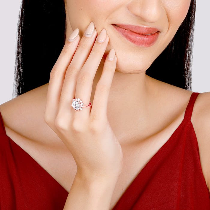 Gleaming Diamond Engagement Rings Flaunted By Indian Celebrities – Motisons  Jewellers
